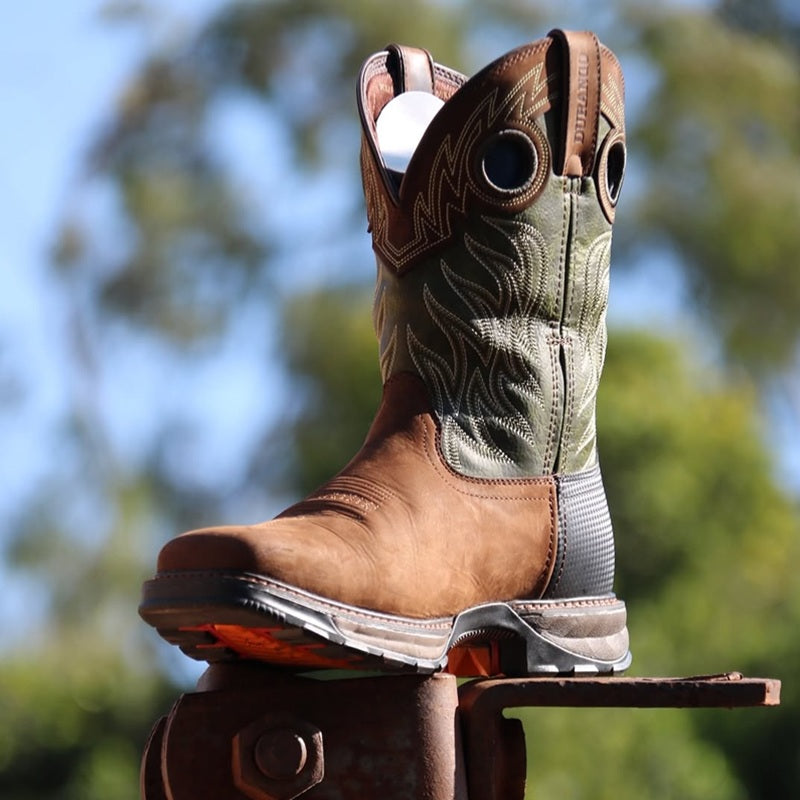 Men's Embroidered Pattern Waterproof Leather Boots