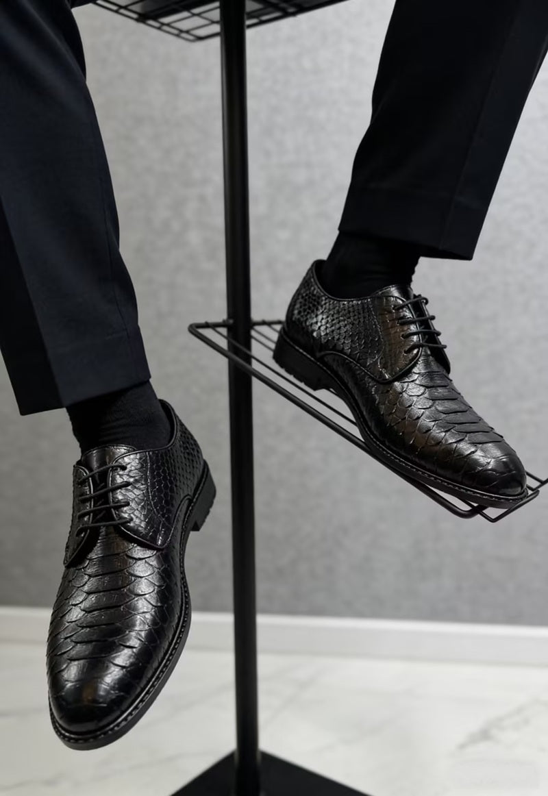 Men's Crocodile-Embossed Leather Shoes