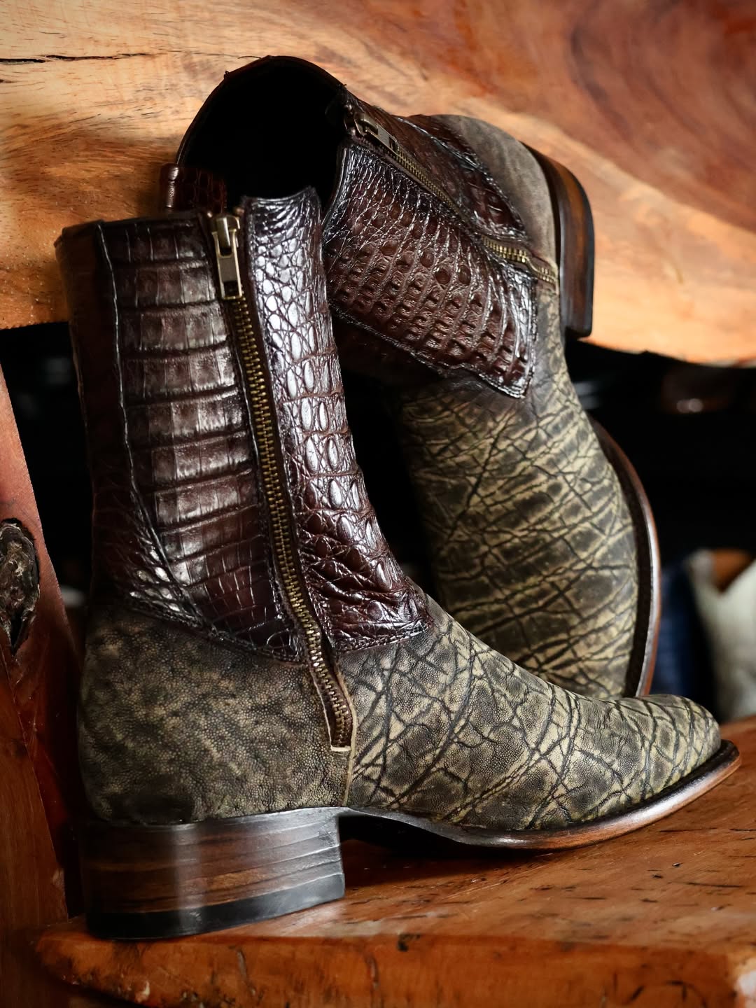 Men's Vintage Print & Crocodile Embossed Western Cowboy Boots