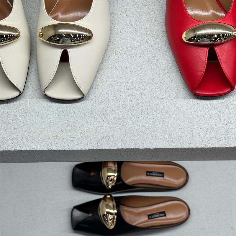 Hollow-out High-heel Slippers