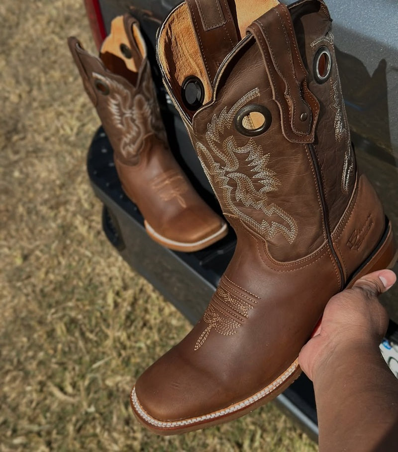 Men's Hand-embroidered Leather Knight Boots