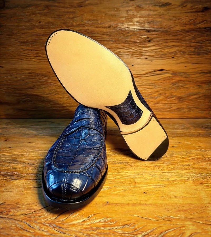 Men's Crocodile-patterned Low-top Embossed Leather Shoes