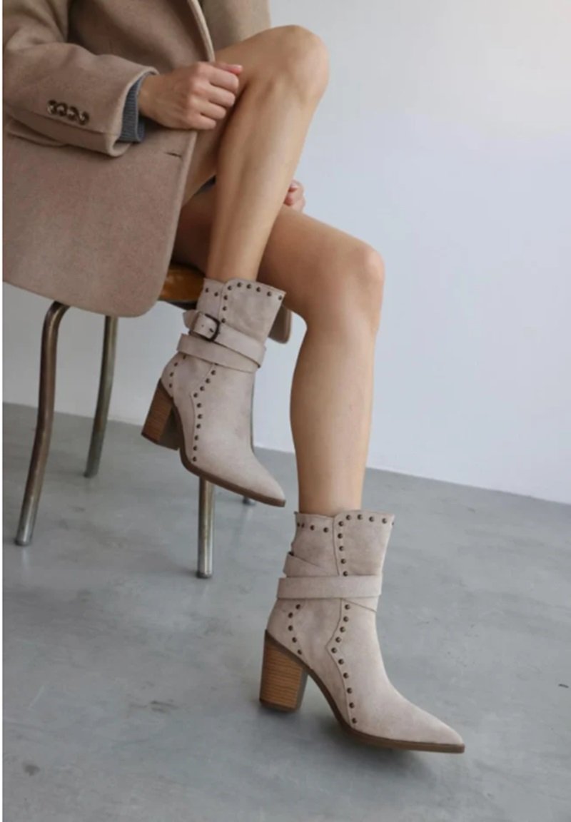 Alexa Belt Buckle Studded Heeled Women's Boots