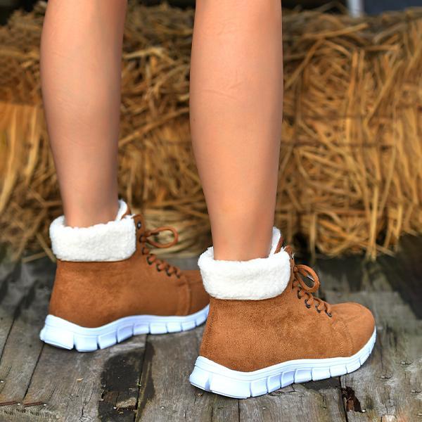 Women's Casual Plush Cuffed Lace Up Boots