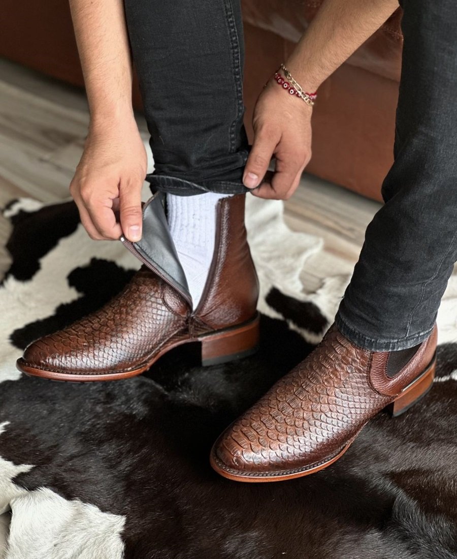 Darren Boots