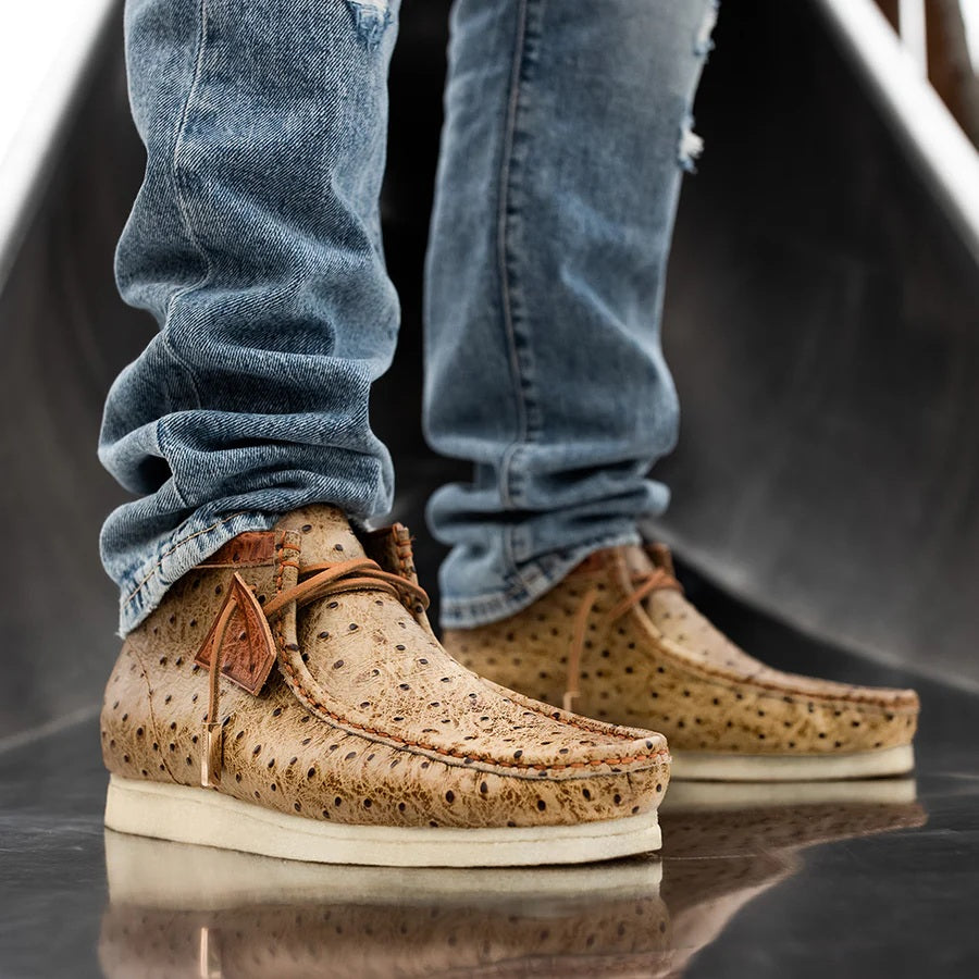 Men's Ostrich-Embossed Leather Shoes