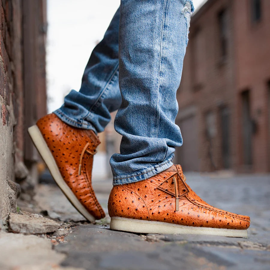 Men's Ostrich-Embossed Leather Shoes