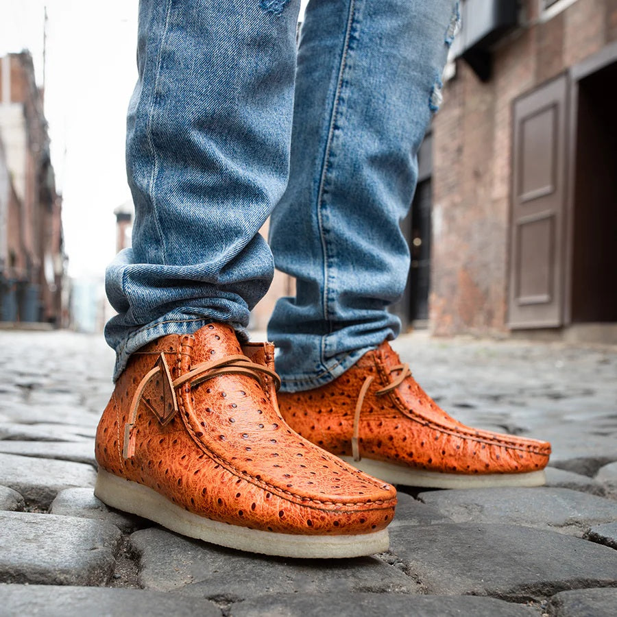 Men's Ostrich-Embossed Leather Shoes