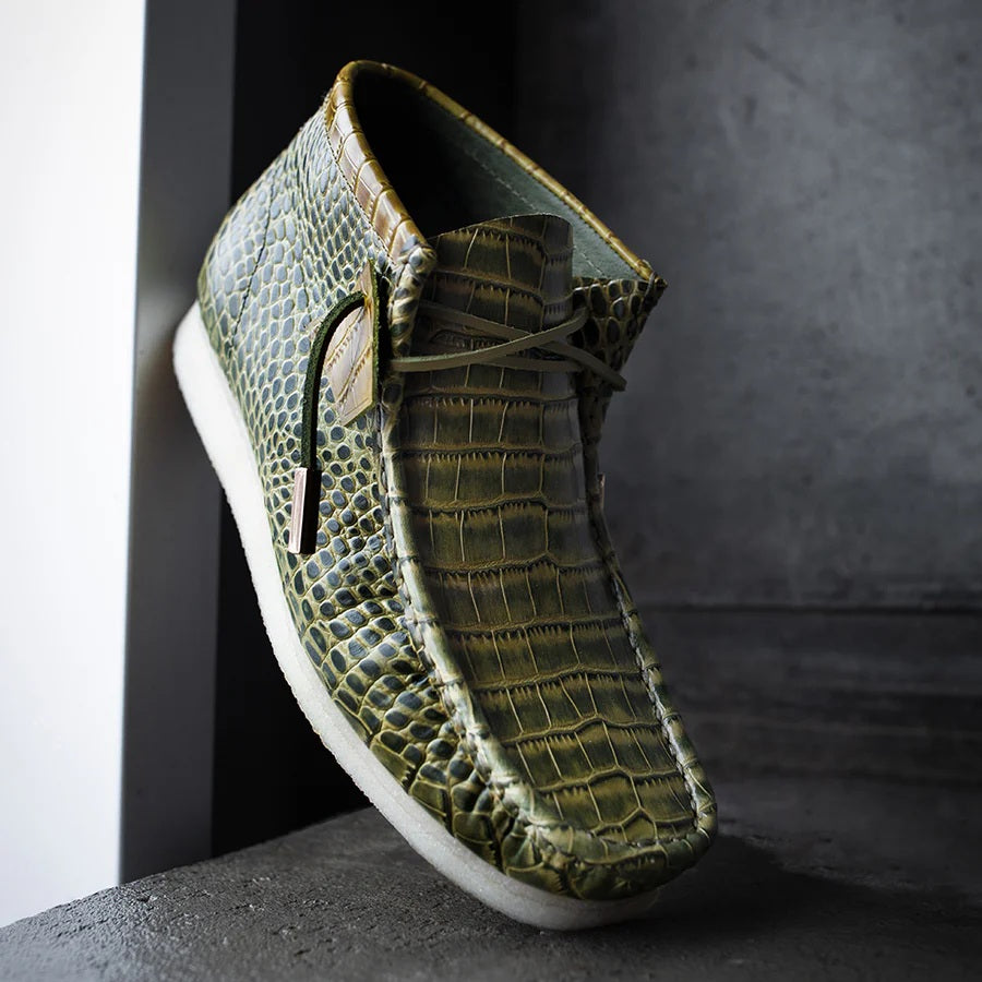 Men's Crocodile-Embossed Leather Shoes