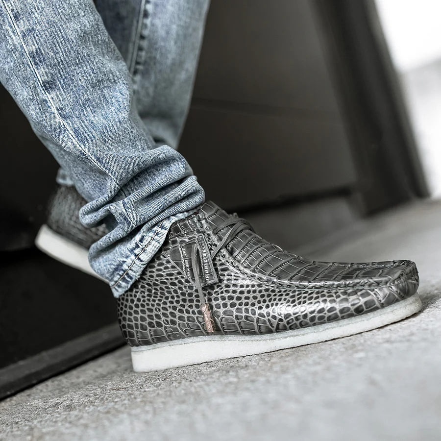 Men's Crocodile-Embossed Leather Shoes