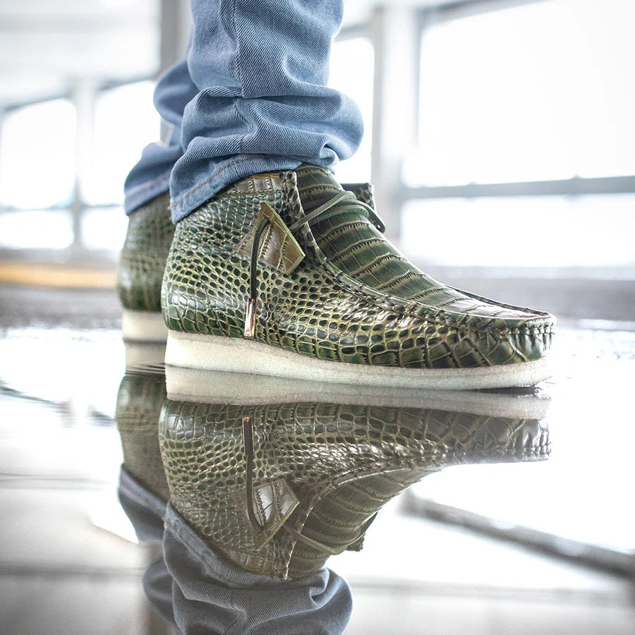 Men's Crocodile-Embossed Leather Shoes