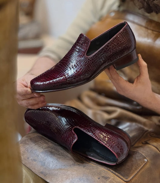 Men's Burgundy Croc-Embossed Loafers
