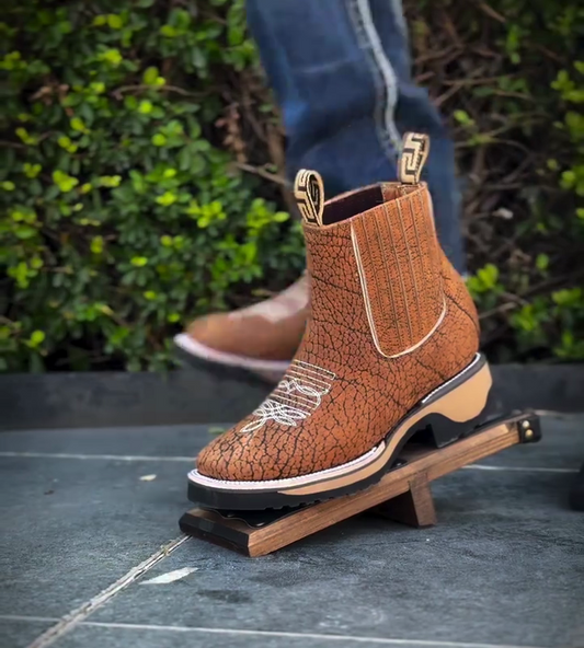 Men's Cracked Leather Square Toe Cowboy Boots