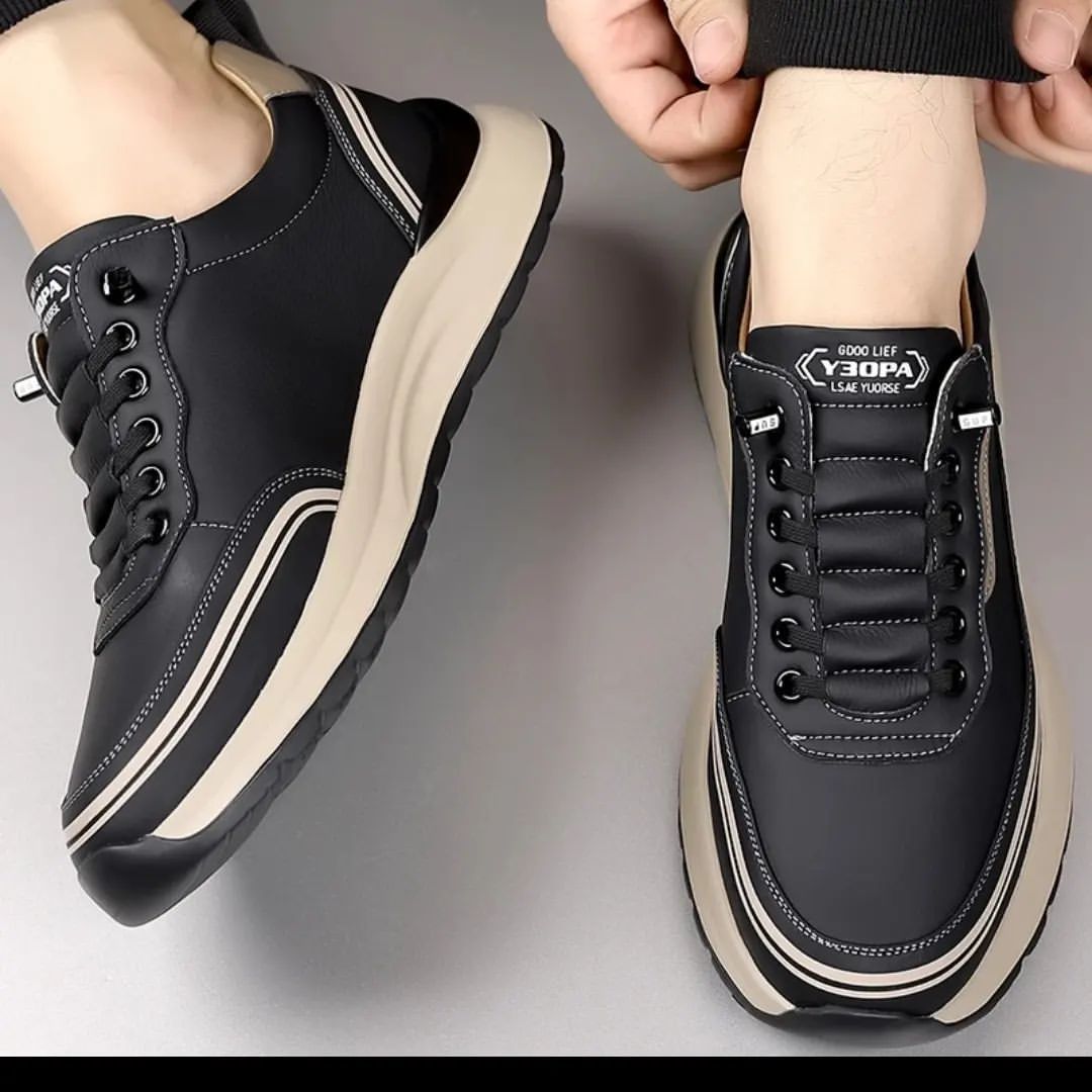 Men's Breathable Non-slip Soft-soled Casual Sports Shoes