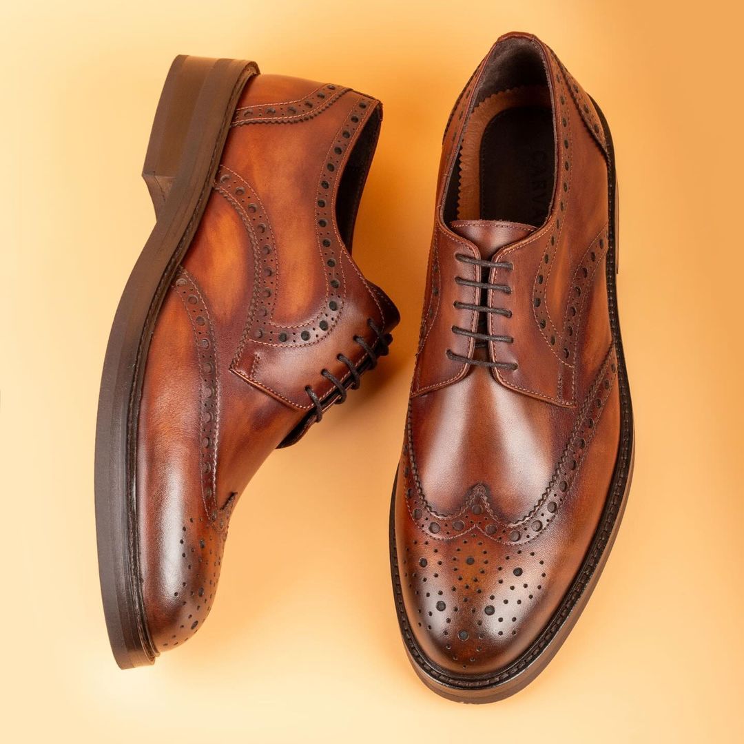 Men's Vintage Carved Leather Handmade Shoes