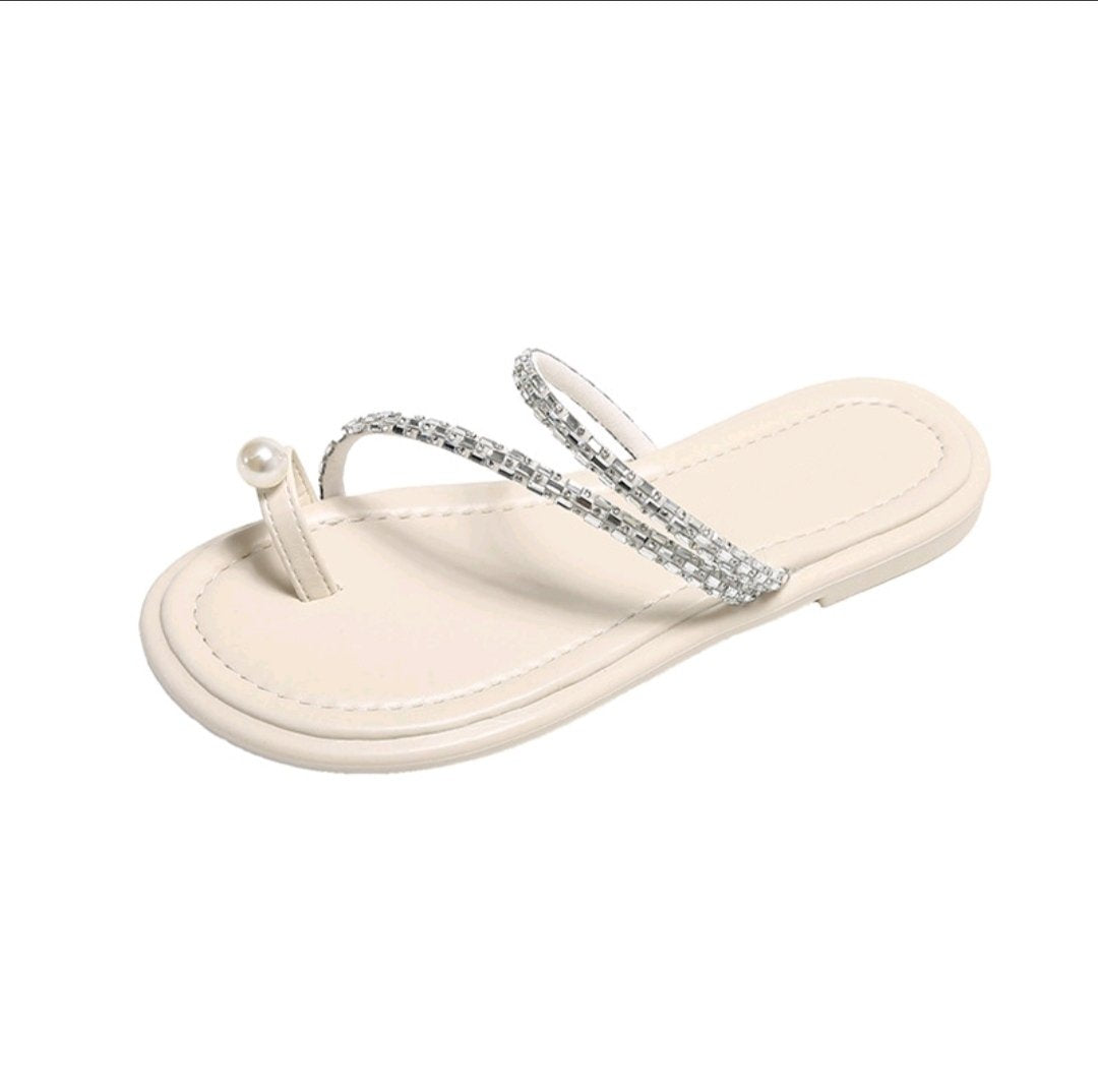 Women's Pearl-Embellished Clip-Foot Flat Sandals