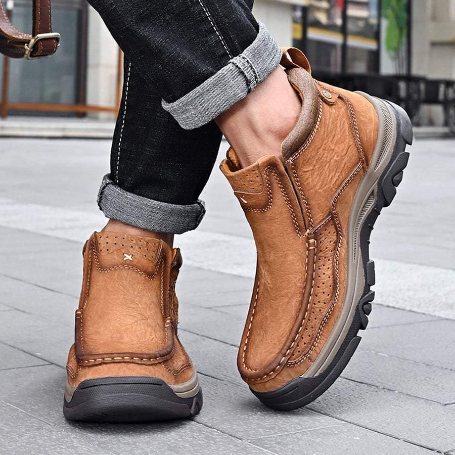 Men's Classic Ankle Boots With Supportive Orthopedic Sole