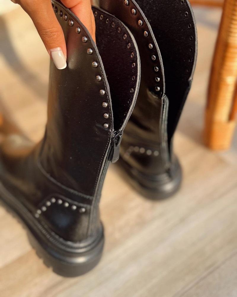 Hip Chelsea Black Boots