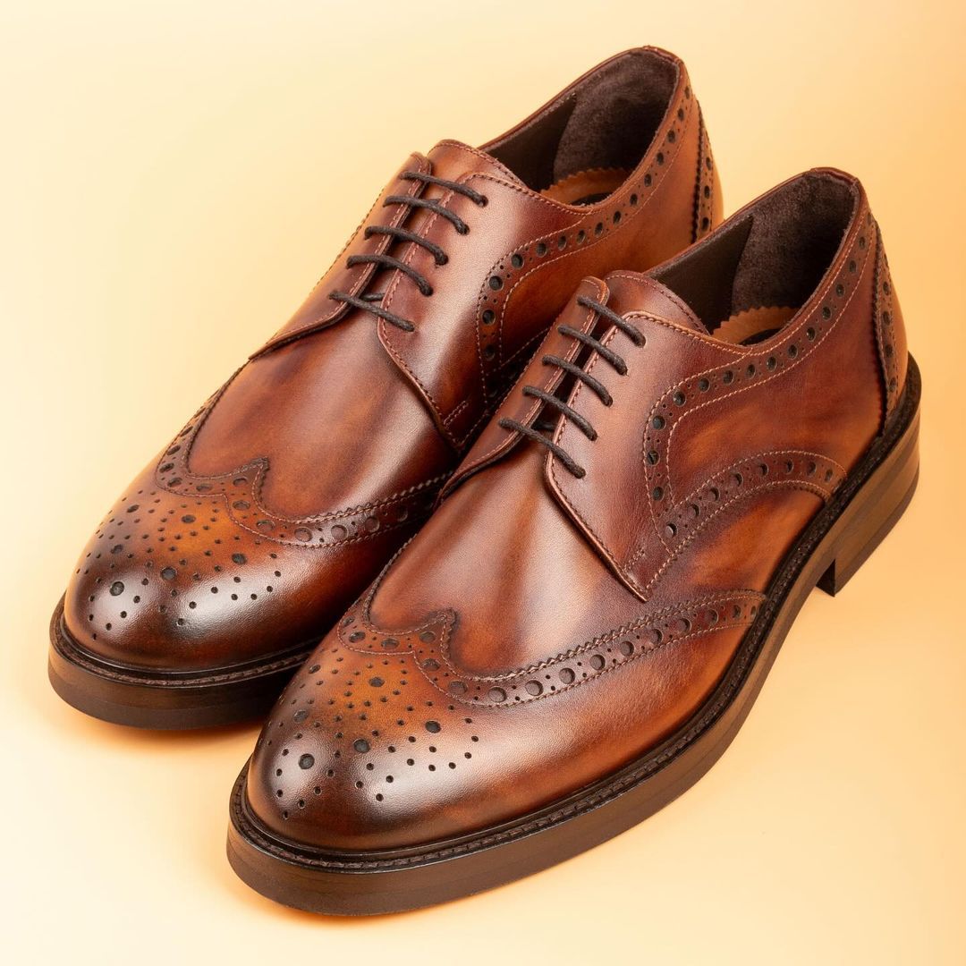 Men's Vintage Carved Leather Handmade Shoes