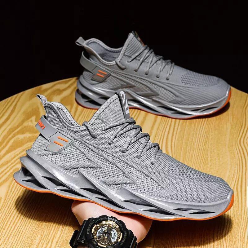 Men's Mesh-top Breathable Shock-absorbing Sneakers