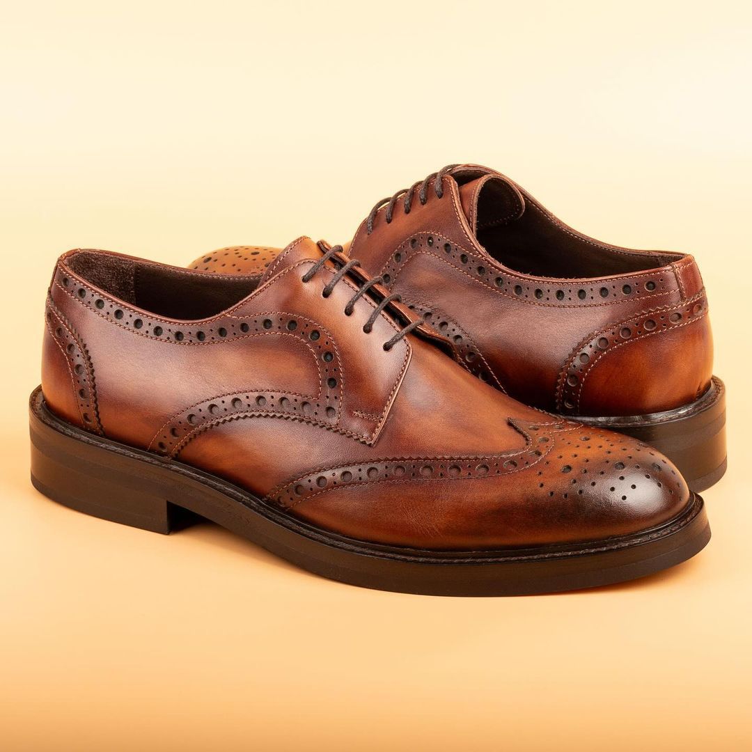 Men's Vintage Carved Leather Handmade Shoes