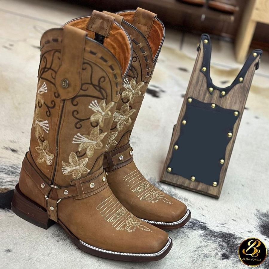 Women's Embroidered Mid-length Boots