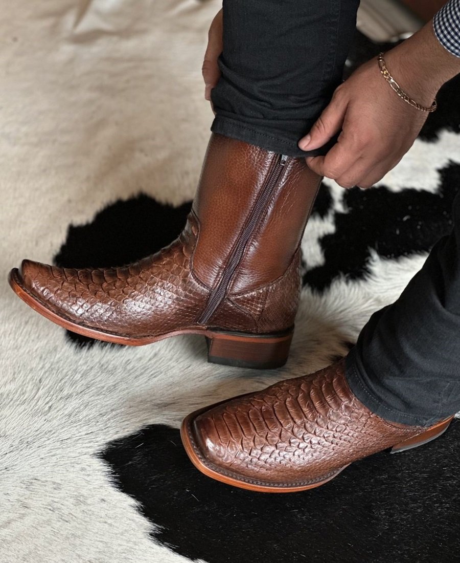 Men's Retro Crocodile-Print Cowboy Boots