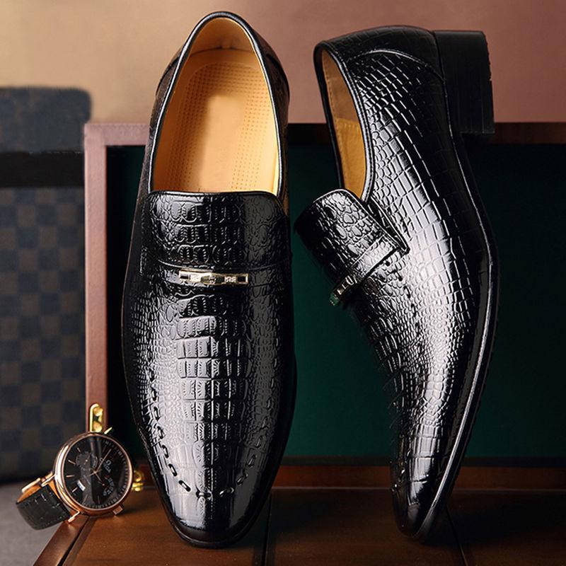 Men's Crocodile-patterned Low-top Embossed Leather Shoes