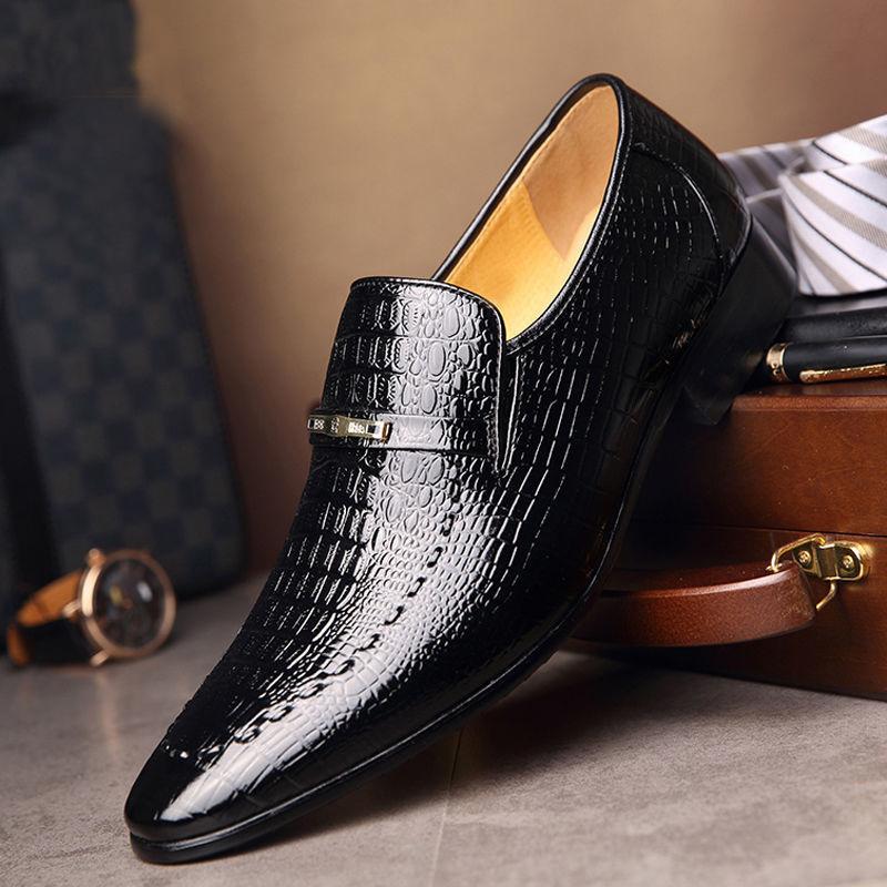 Men's Crocodile-patterned Low-top Embossed Leather Shoes