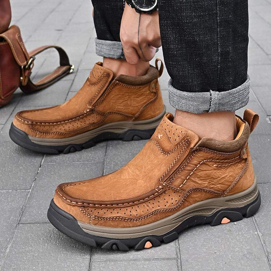 Men's Classic Ankle Boots With Supportive Orthopedic Sole