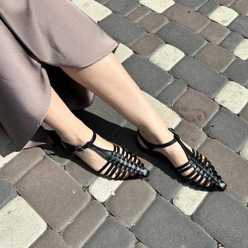 Women's Pointed Toe Retro Flat Toe Sandals