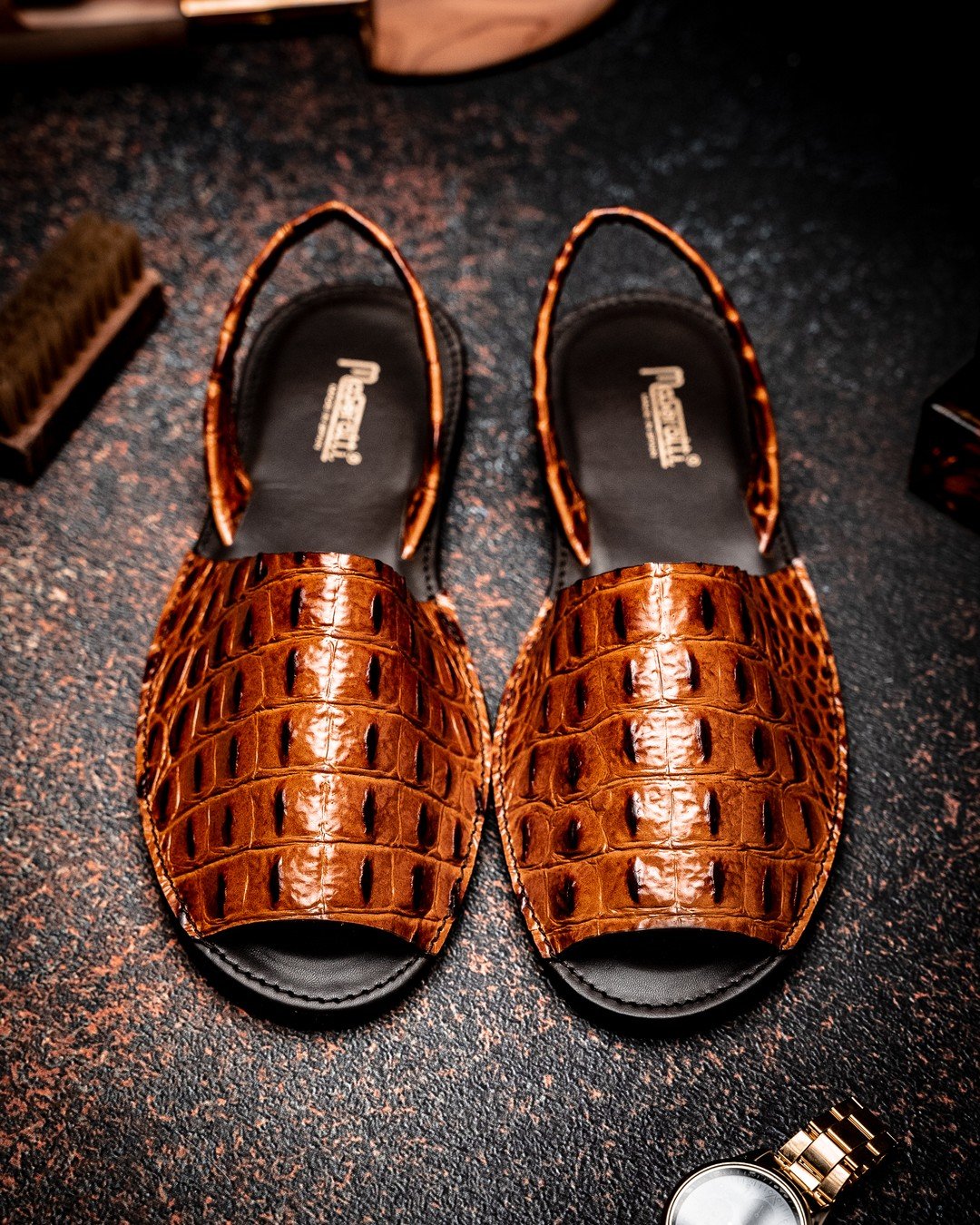 Mauri Reef Alligator & Ostrich Leg Sandal