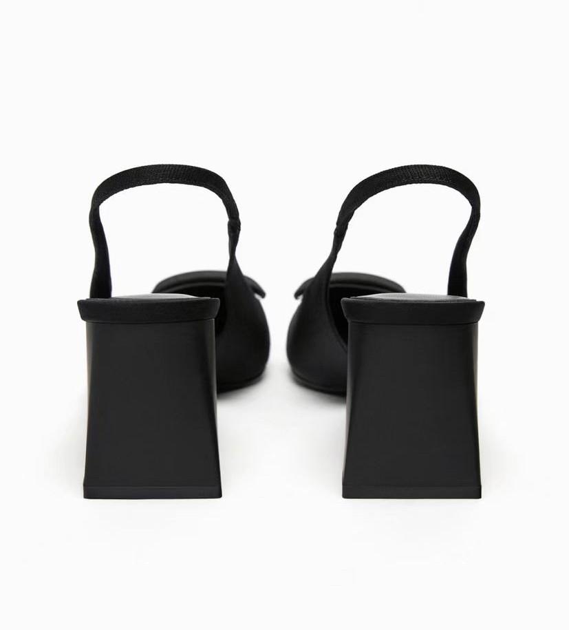 CS Black Pointed Toe Square Buckle Chunky Heel Shoes